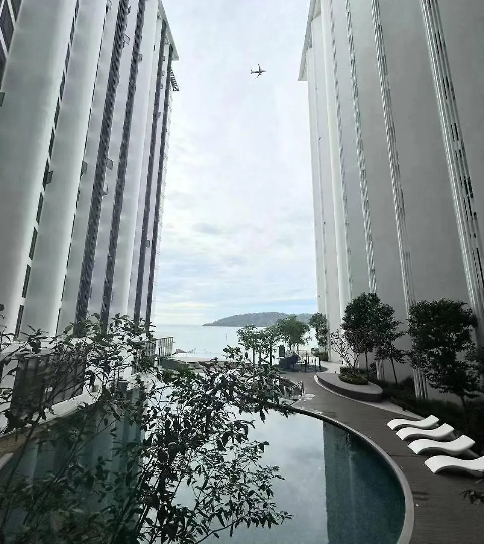Seaside Pool View Studio Apartment At Kota Kinabalu City Centre 0*,