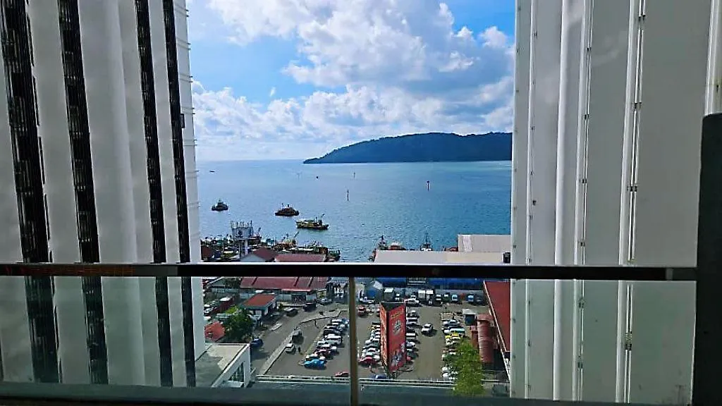 Seaside Pool View Studio Apartment At Kota Kinabalu City Centre Malaysia