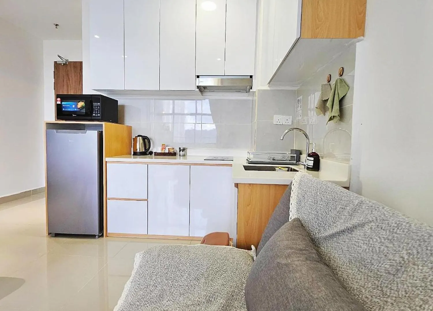 Seaside Pool View Studio Apartment At Kota Kinabalu City Centre Malaysia